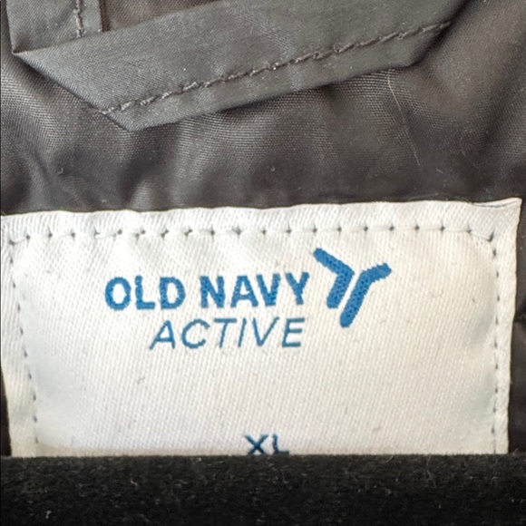 Old Navy Water-Resistant Narrow-Channel Quilted Long Puffer Coat - Black - XL - Picture 3 of 10